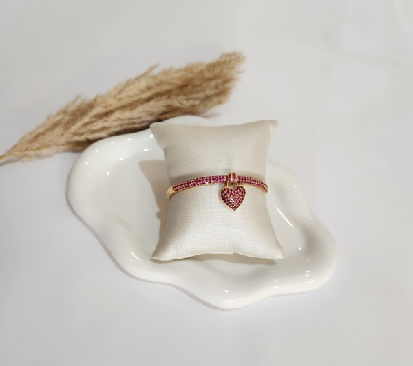 Bracelete com Pingente de Coração Cravejado Pink Semijoia Ouro