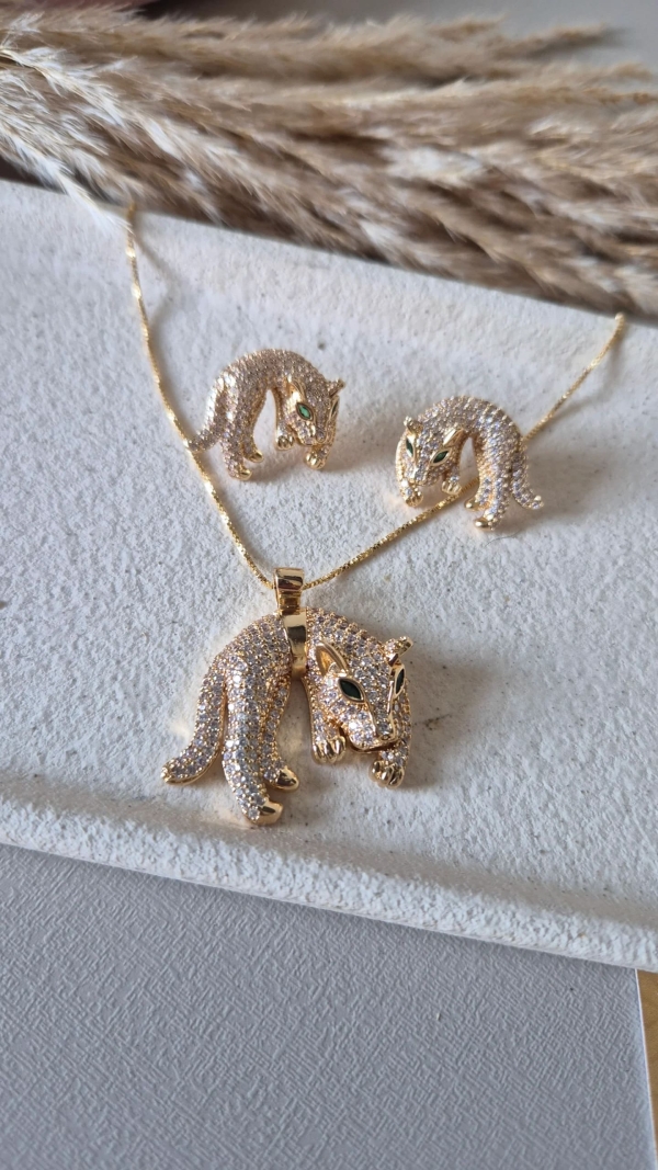 Conjunto Onça cravejado