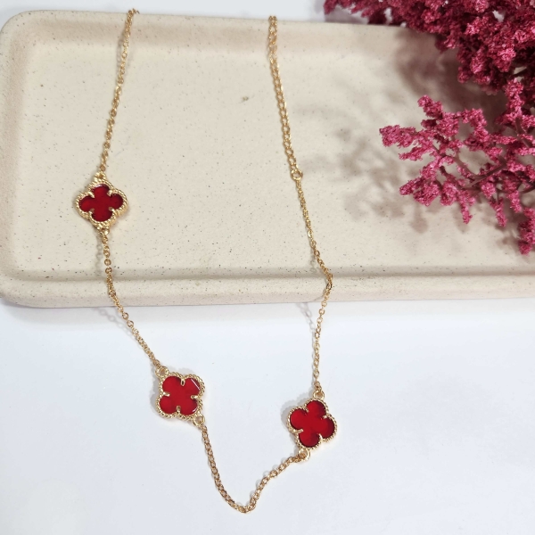 Colar Trevo Vermelho