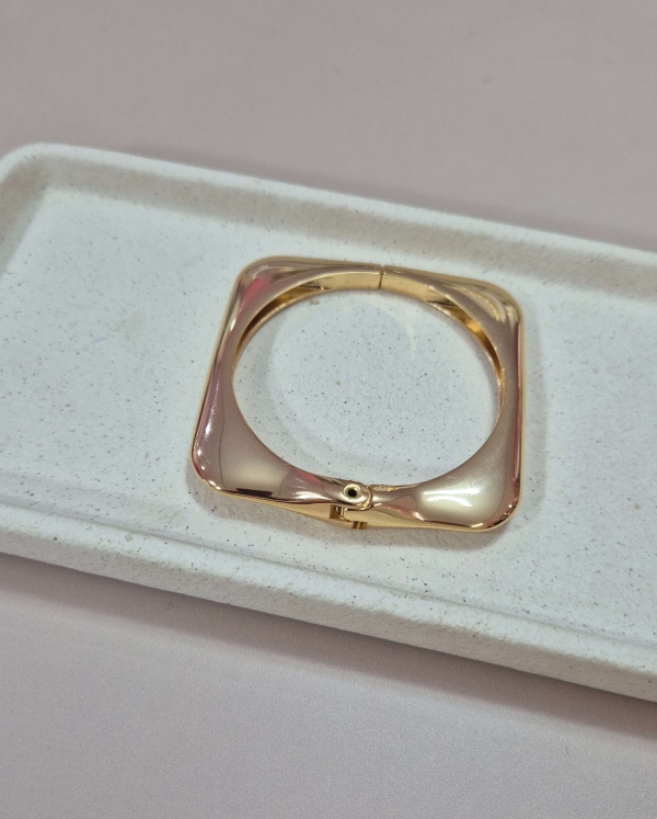 Bracelete Quadrado Liso Fino