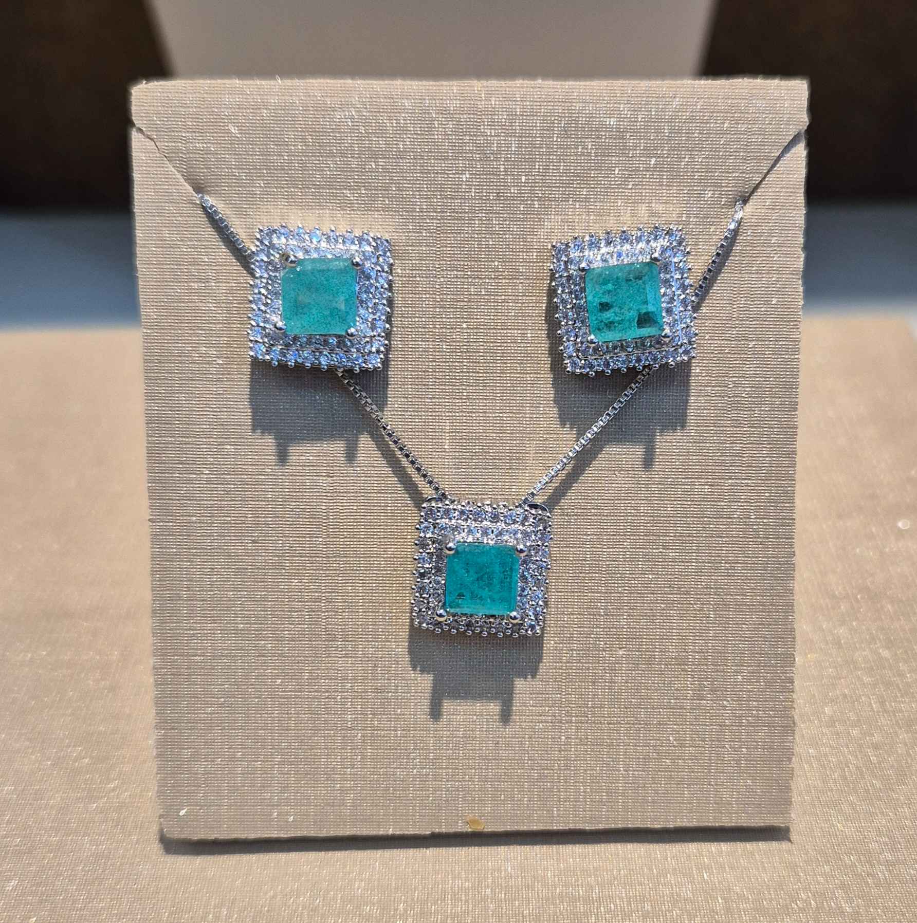 Conjunto pedra fusion cravejado