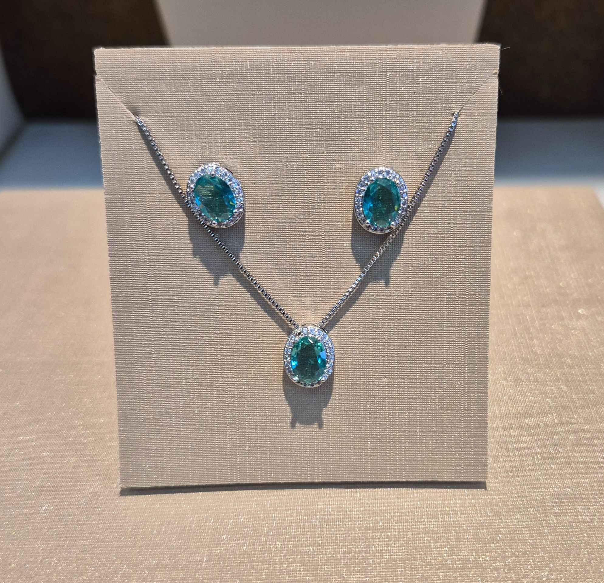 Conjunto Pedra Oval cristal