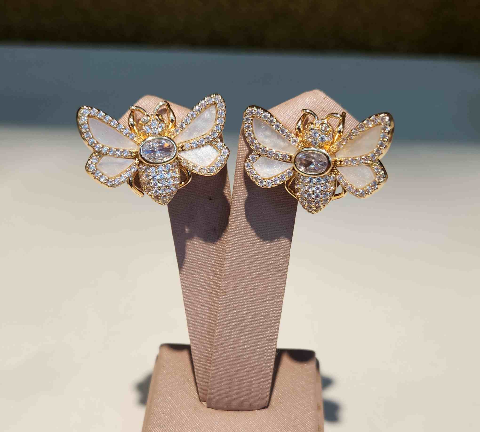 Brinco Abelha inspiração